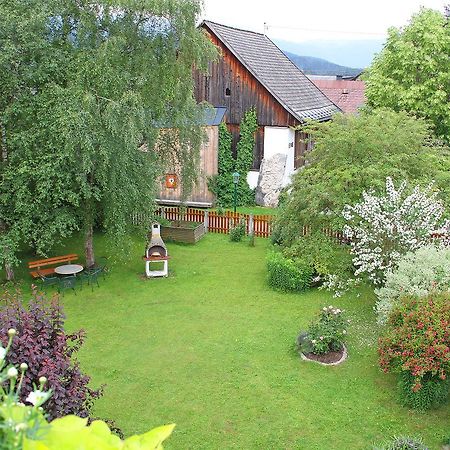 Appartements Am Kurpark バート・ミッテルンドルフ エクステリア 写真
