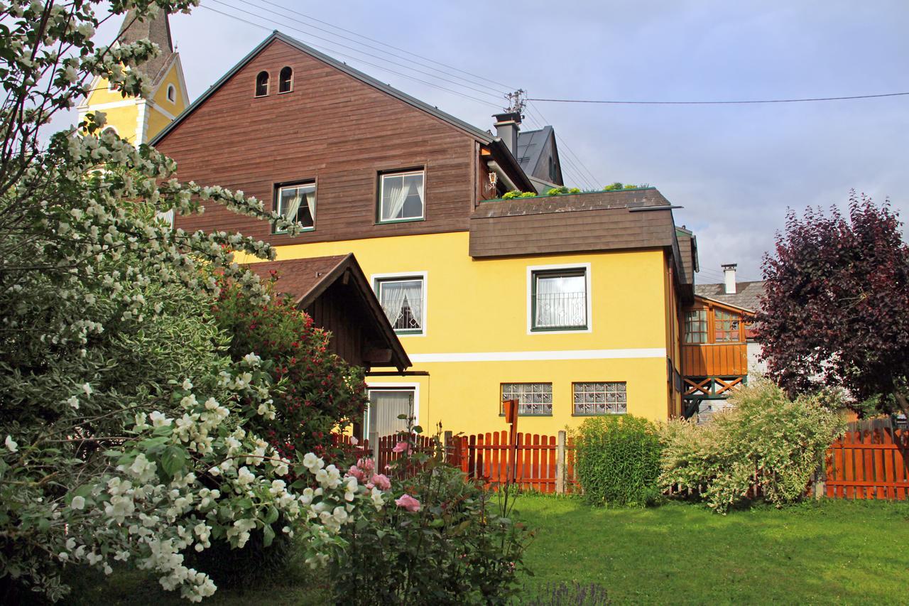 Appartements Am Kurpark バート・ミッテルンドルフ エクステリア 写真